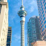 Just Opposite To Sky Tower , 2 Bed 2 Bath In Cbd