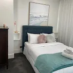 Lighter Quay Stays