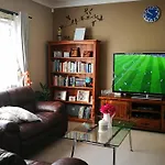 Monique\'S Queen Rm Aircon Tv