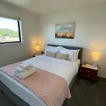 Chic Auckland Getaway