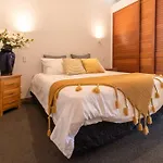 Large 1Br With Gorgeous Sea Views