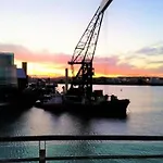Large 1Br With Gorgeous Sea Views