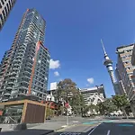 Amazing Harbour & Sea View 2Bd & 2Bth With Aircon Near Skytower & Britomart
