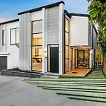 Luxury Remuera Brand New Auckland Holiday Home
