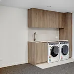 Modern 3Br Luxurious Townhouse
