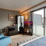 Marsden Viaduct Hotel