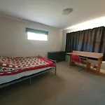 Lovely House In Great Location In Auckland