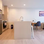 180 Degrees Seaview And Harbor View 2 Bedroom Apartment