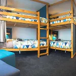 No. 9 Hotel