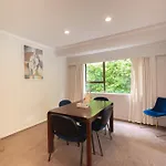 Remuera Spacious Holiday Home
