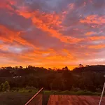 Sunrise To Sunset Coastal Escape B&B