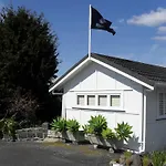 Wisteria Studio Cottage