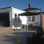 Nadia\'S Ponsonby Central B & B