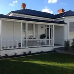 Nadia\'S Ponsonby Central B & B