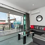 Qv Private Airconditioned Waterfront Apartment - 423