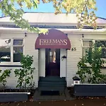 Freemans Backpackers