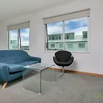 Qv Refine And Central Apartment - 827