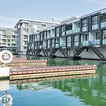 Qv 2 Bedrooms Apartment Overlooking Marina -680