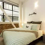 Towny Central City Retreat