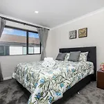 Long Bay Beachstay Accommodation