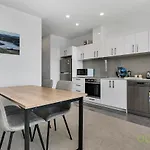 Qv Chic Apartment With Amazing Views