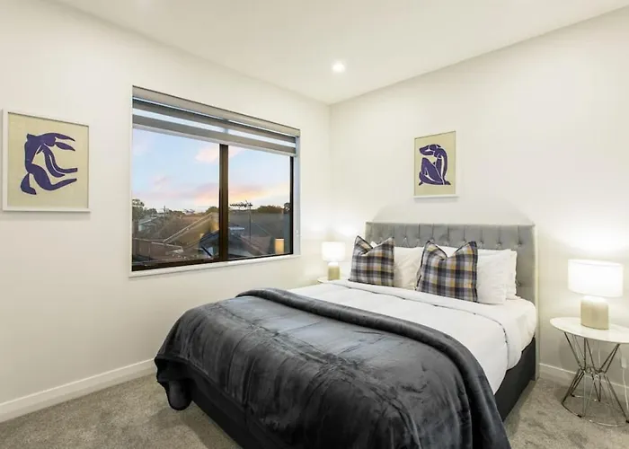 Pristine Modern Central Home - Netflix - Heatpump