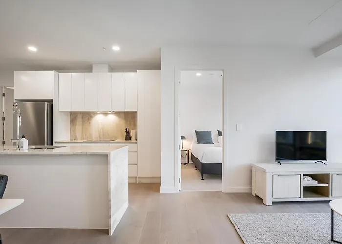 Modern Bright Central Apartment