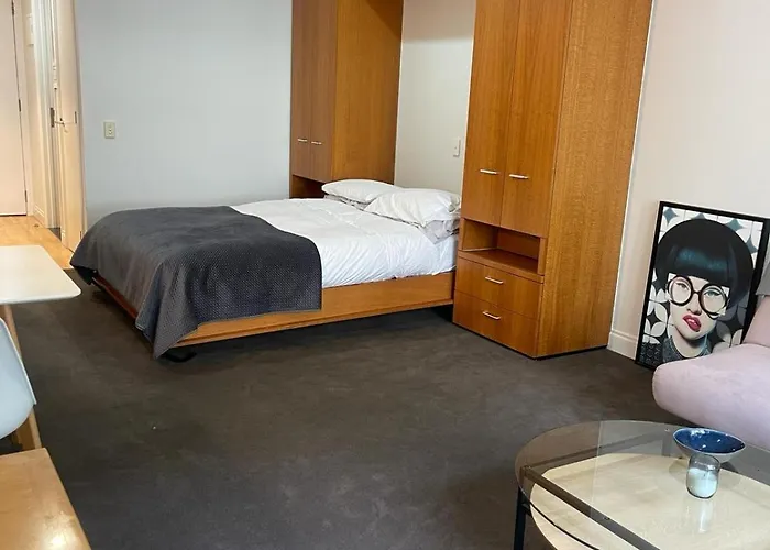 Cosy City Centre Studio W/ Balcony
