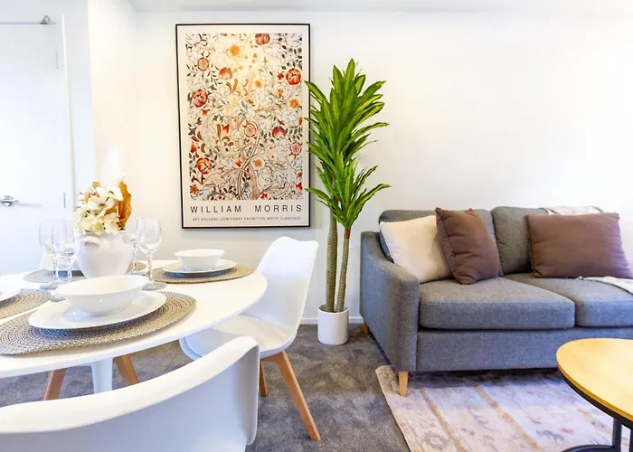 Welcoming 3Br Haven: Mt Albert Bliss