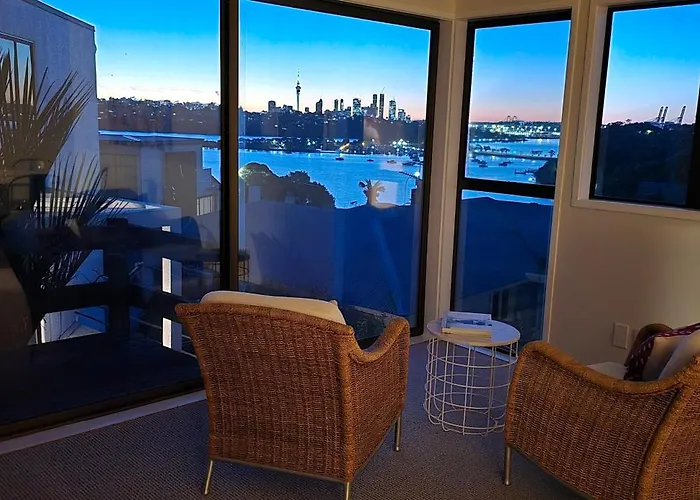 2 Bedroom Home, City And Sea Views