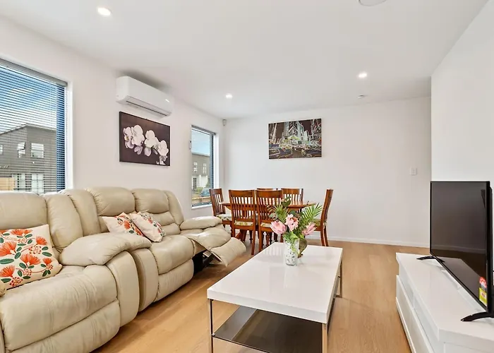 Ventura Delight Townhouse With Parking And Patio