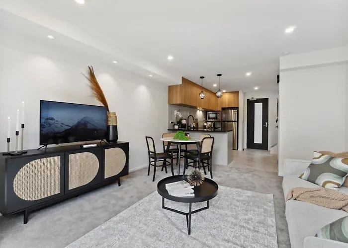 Tudor Nook - Modern Comforts In A Classic Setting