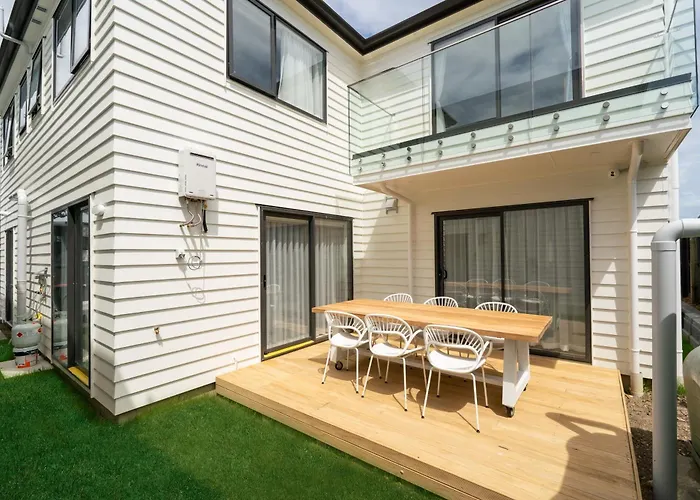 Auckland Cornwall Park Home
