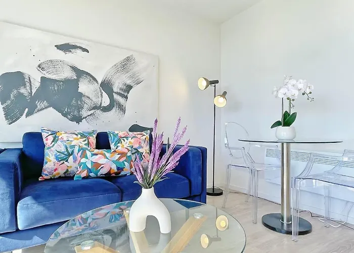 City Lights Getaway - 1Br Studio Central Living