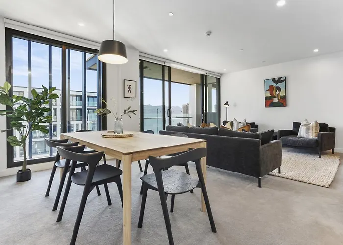 Luxury Living In Wynyard Quarter