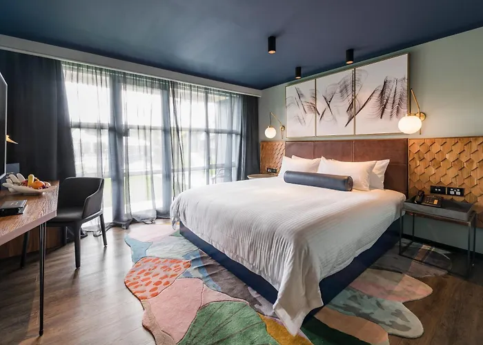 Naumi Auckland Airport Hotel