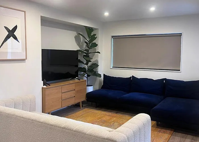 Spacious And Modern - 12 Minute Drive From Cbd!