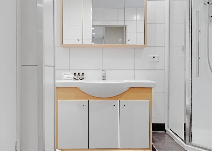 Secluded 1Br Apt In The Heart Of The City