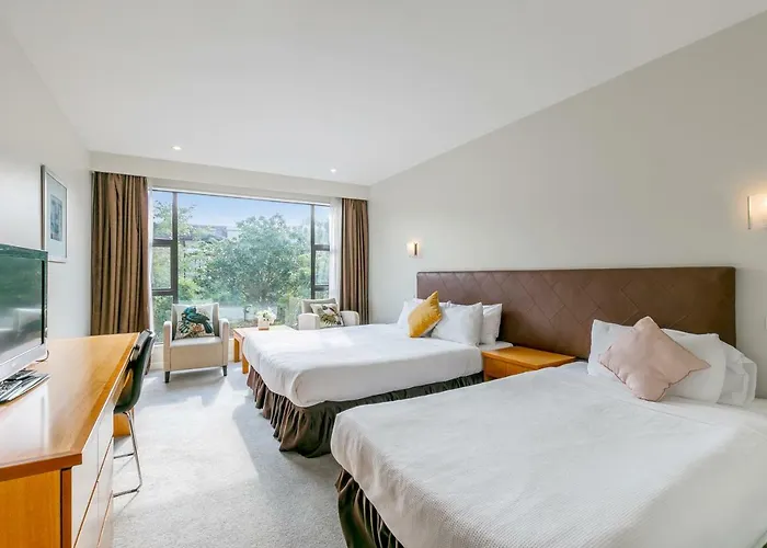 Boulevard Hotel