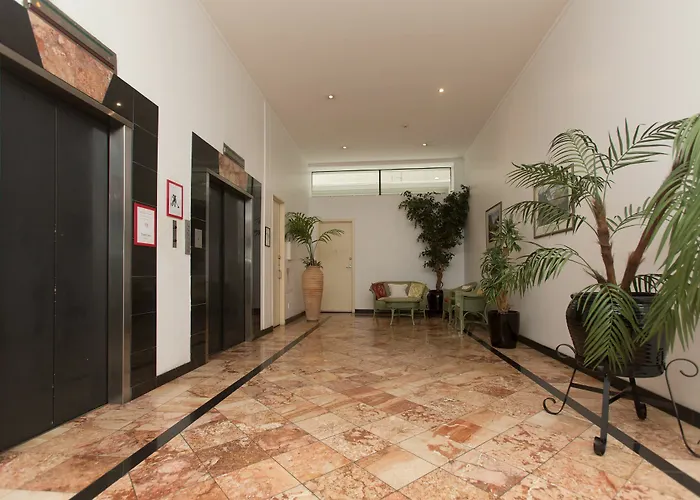 Auckland City Apartment