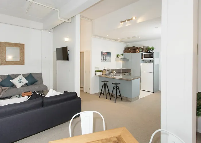 Towny Central City Retreat
