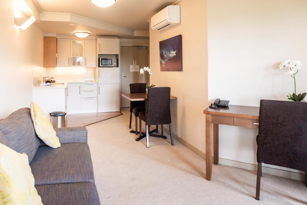 Ocean Breeze Hotel Auckland