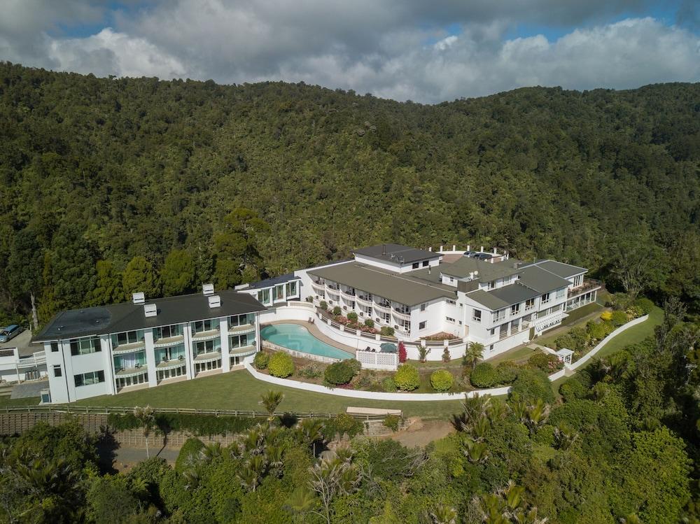Waitakere & Auckland