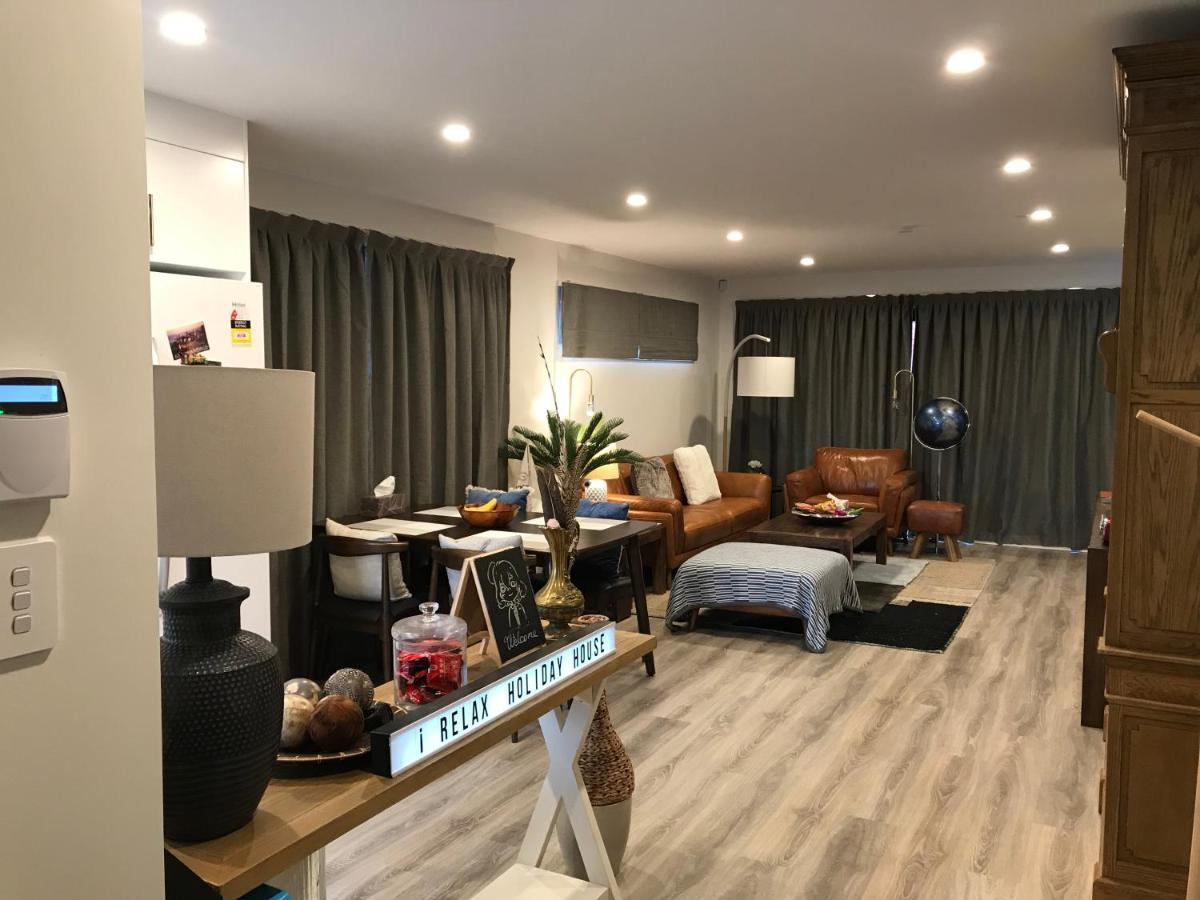 St Lucks I-relax Luxury Townhouse-bnb Bed & Breakfast *