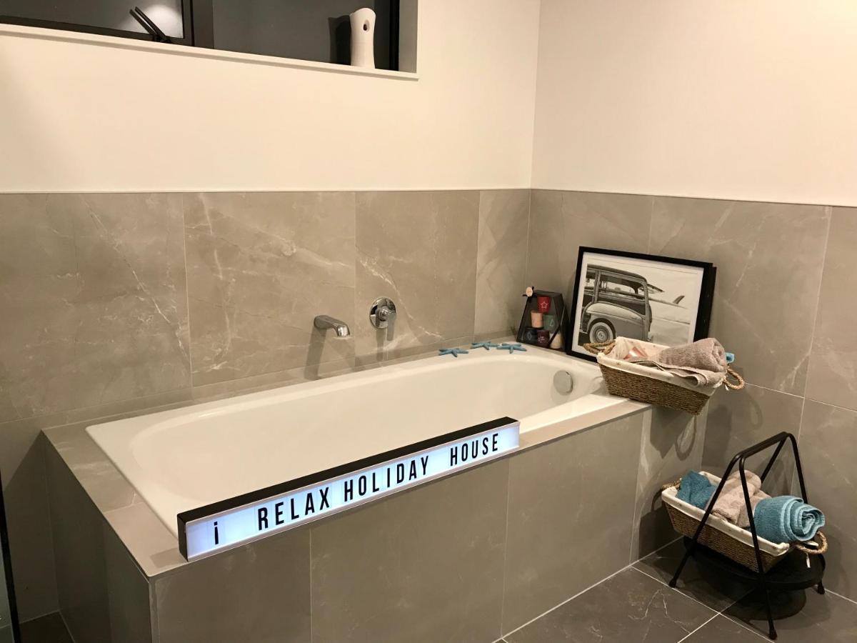 St Lucks I-relax Luxury Townhouse-bnb Bed & Breakfast