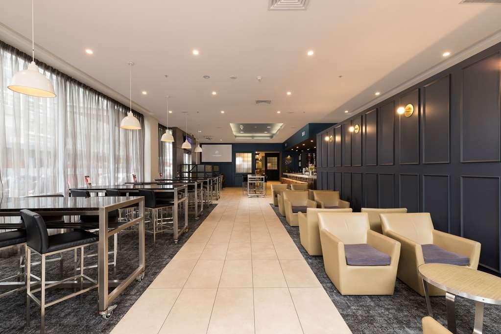 Rydges Hotel 4*