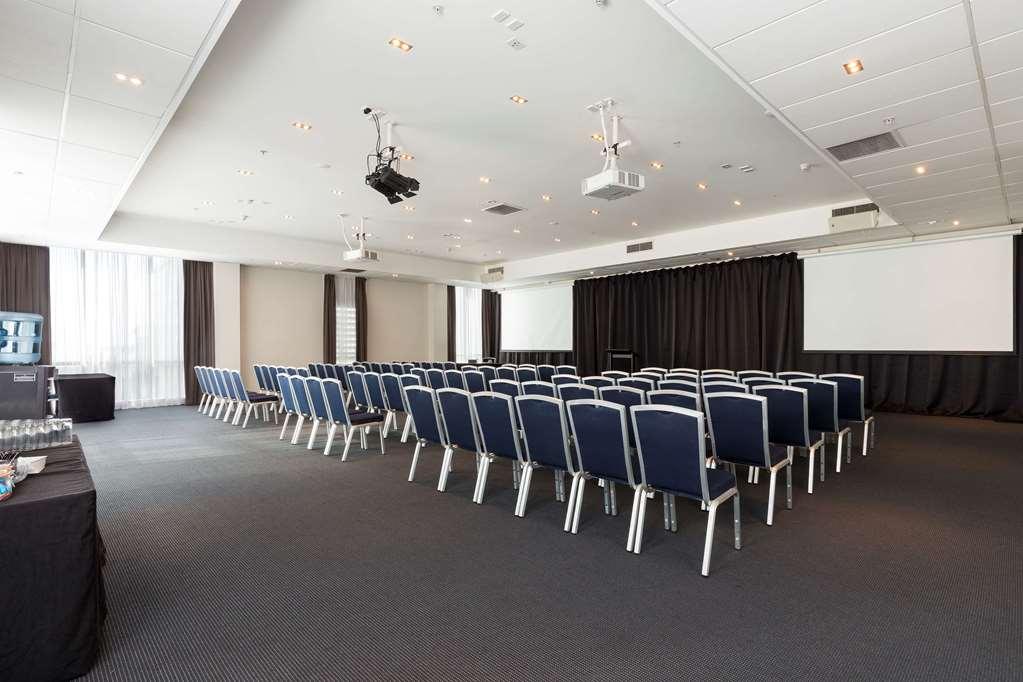 Rydges Hotel Auckland