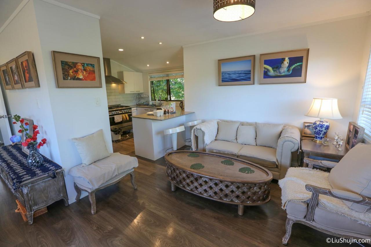 Homestay Swimming Pool Auckland