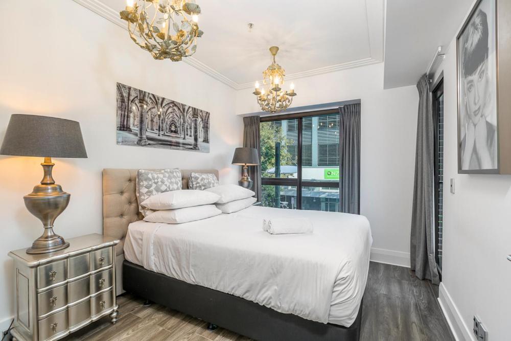 Apartment Corporate, Spacious Staycation - Sky Tower Views