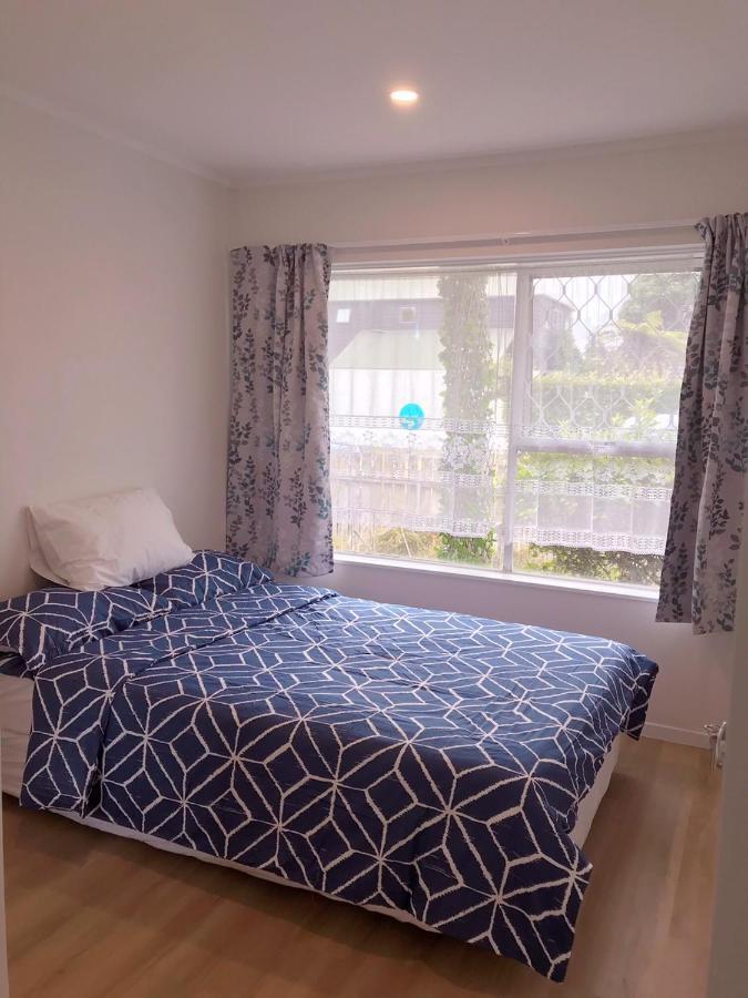 Bright Eden Park Two Bed Townhouse Private Parking Apartment *